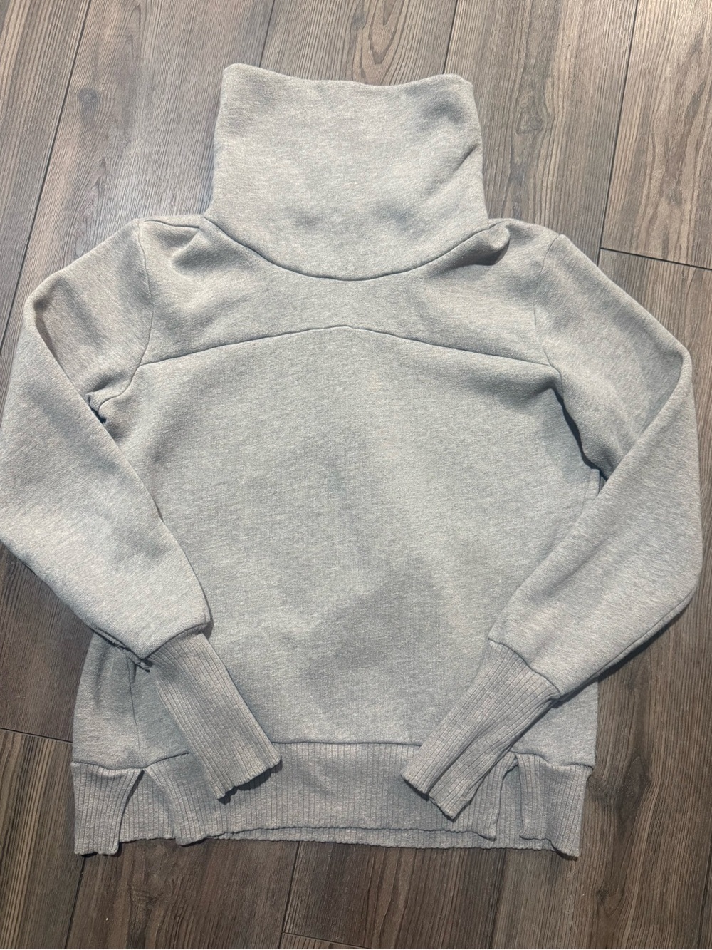 Alo Yoga Womens Haze Funnel Neck Sweatshirt Oatmeal Beige Athleisure Medium